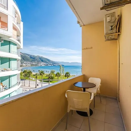 Sun & Sea 1br Apartment